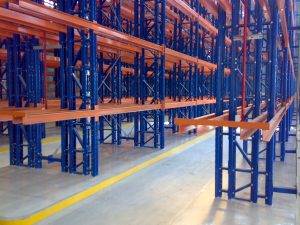 Read more about the article 高承重重型架｜穩固耐用的倉儲管理利器